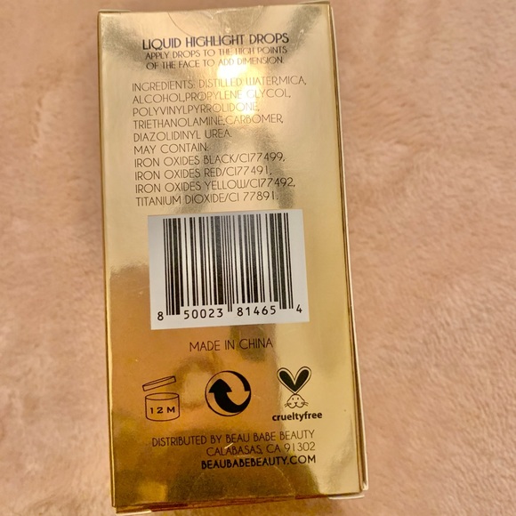 Highlighter and Liquid Eyeshadow - Picture 12 of 12